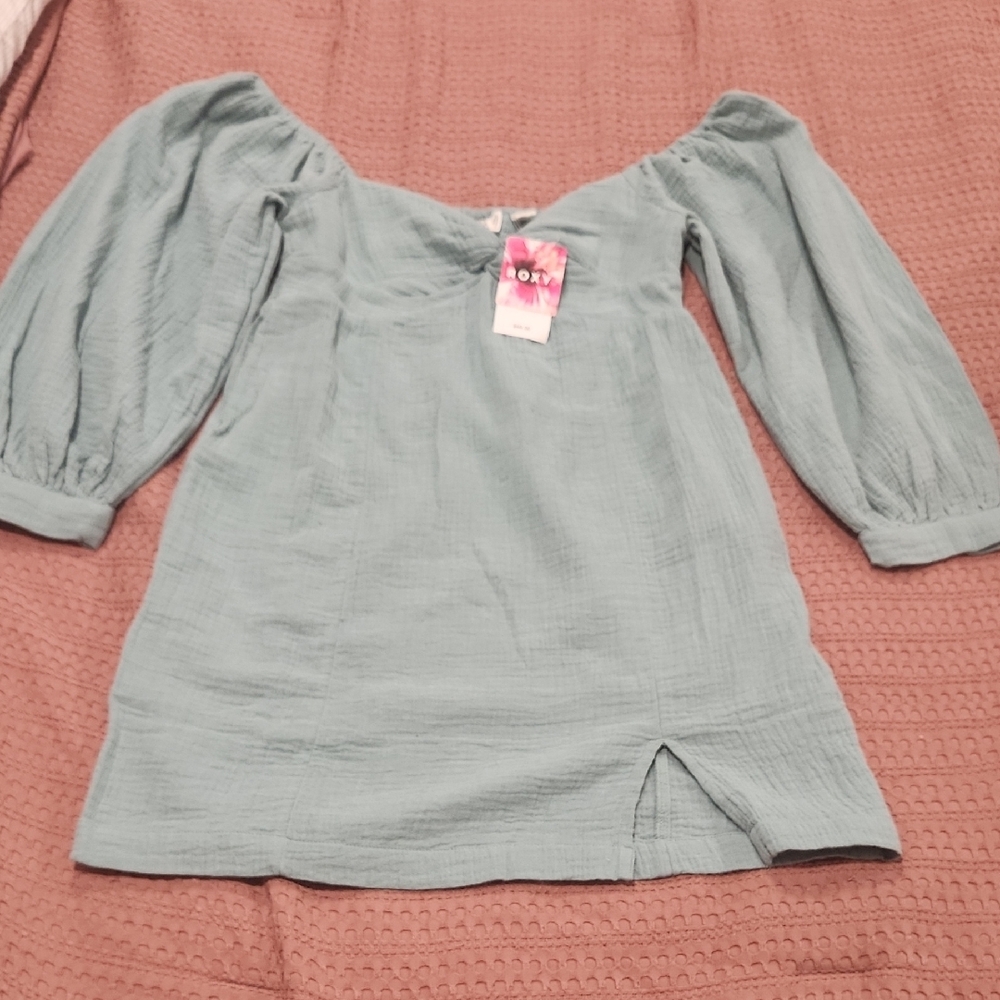 Roxy Off-Shoulder Top in Light Blue Dress